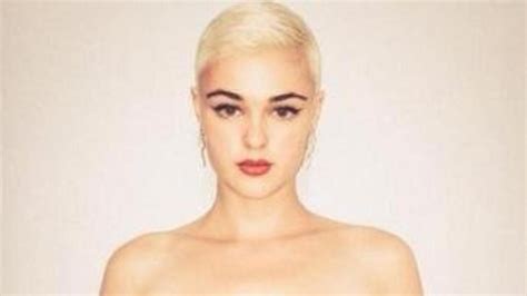 stefania ferrario desnuda